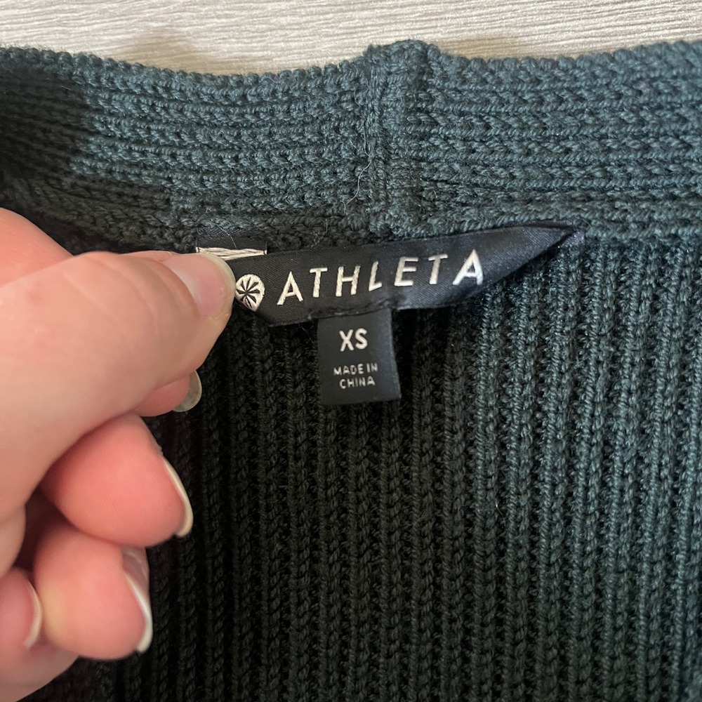Athleta Switchback V Neck Sweater Dark Green Womens XS Wool Blend - Picture 3 of 4